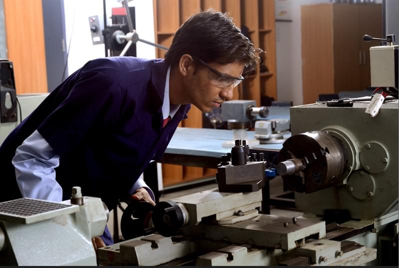 Jawahar Education Society's Institute of Technology Management & Research Nashik Workshop photo 3